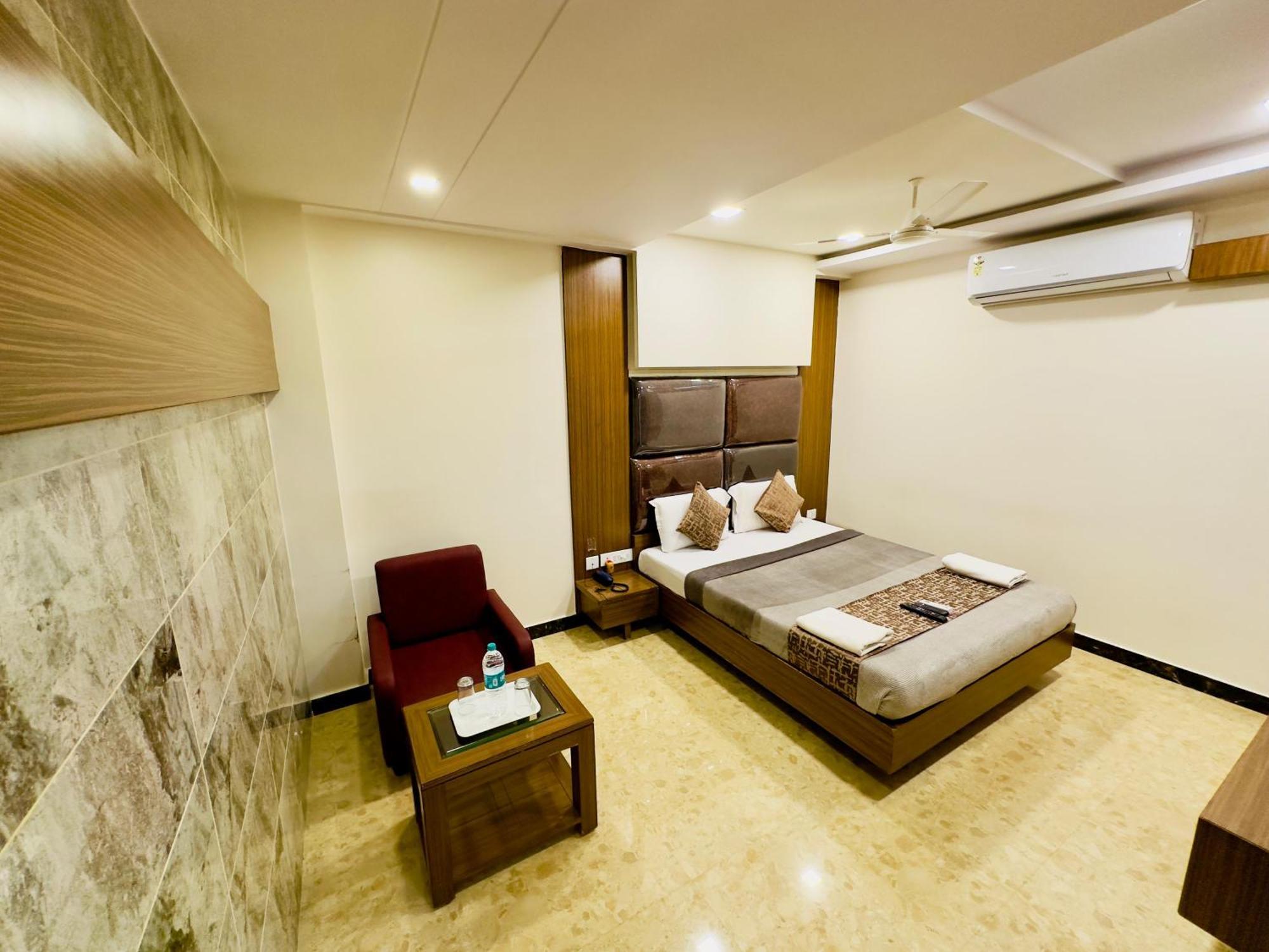 Sheraton Grande At Puratchi Thalaivar Dr Mgr Central Railway Station Madras Buitenkant foto