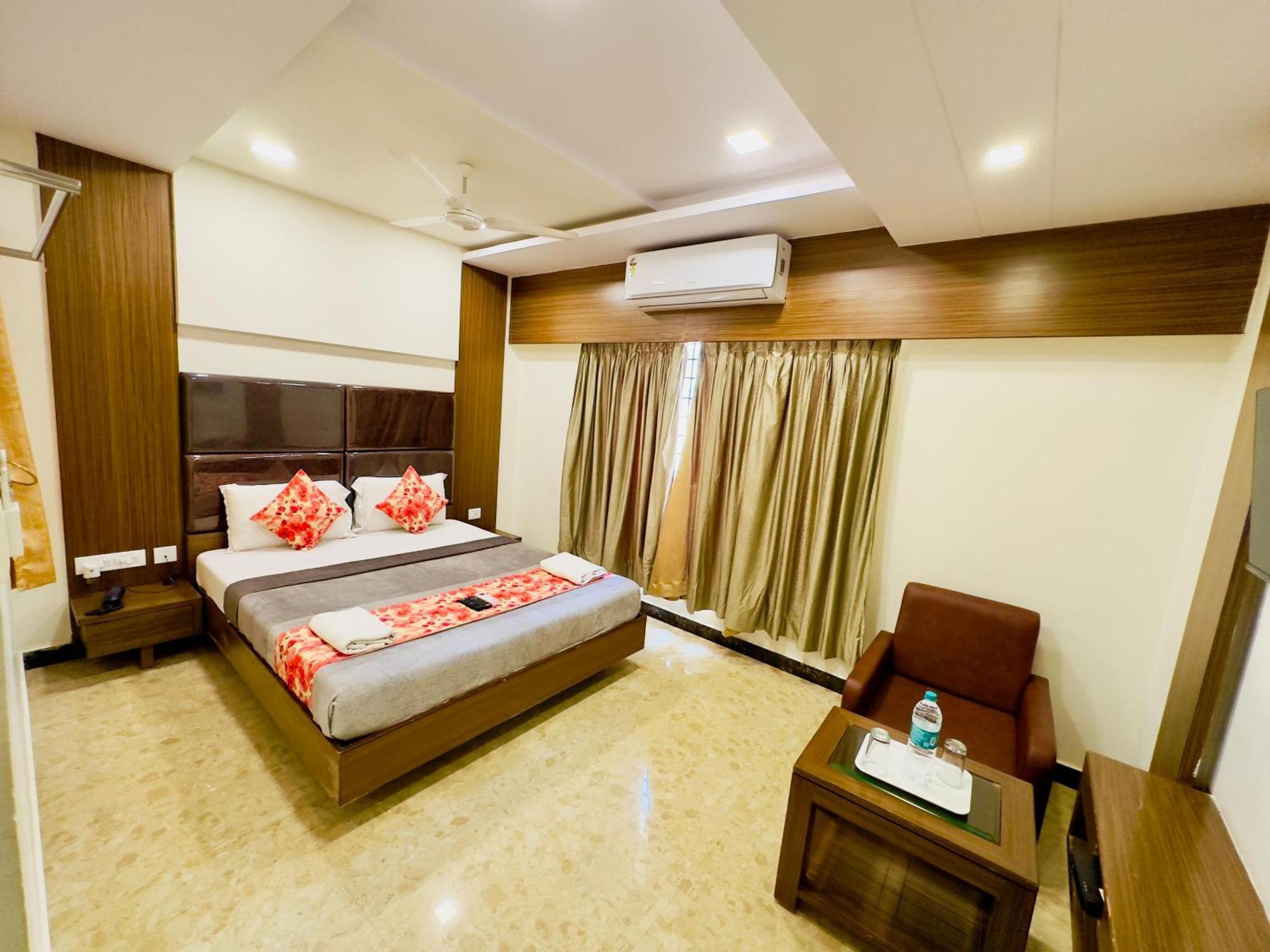 Sheraton Grande At Puratchi Thalaivar Dr Mgr Central Railway Station Madras Buitenkant foto