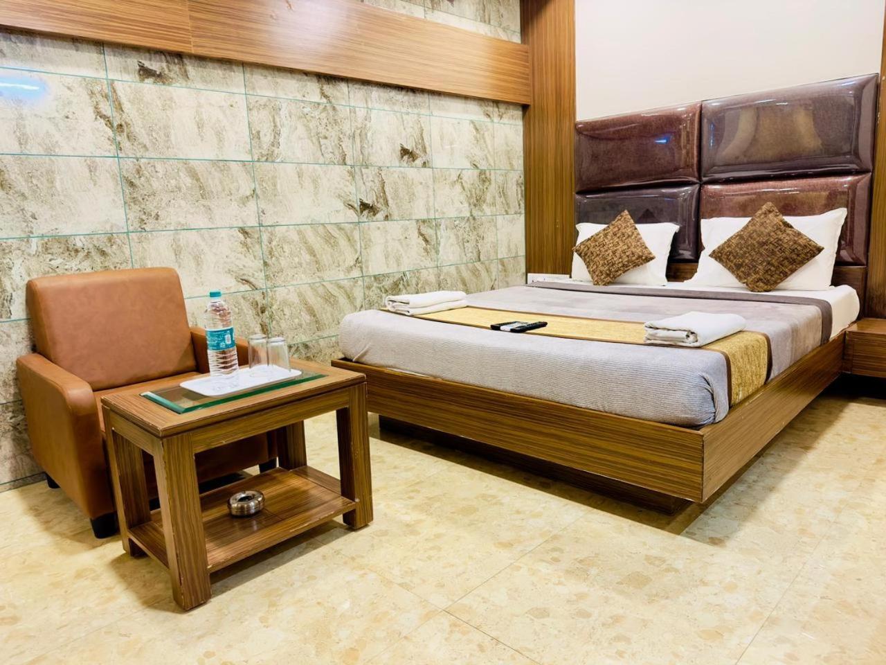 Sheraton Grande At Puratchi Thalaivar Dr Mgr Central Railway Station Madras Buitenkant foto