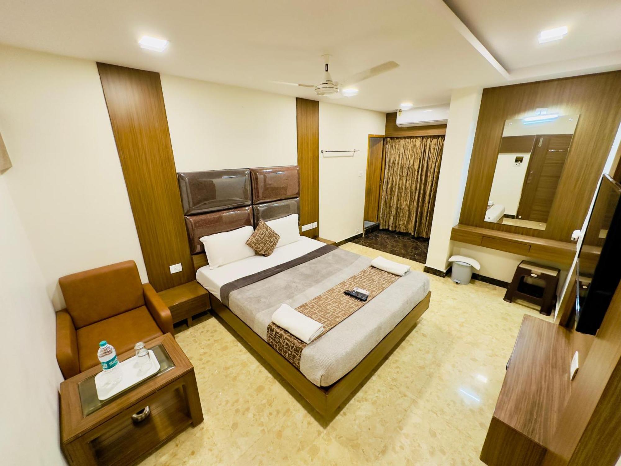 Sheraton Grande At Puratchi Thalaivar Dr Mgr Central Railway Station Madras Buitenkant foto